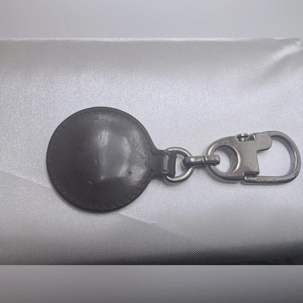 Gucci Keychain Leather Circle Logo Bag Charm Silver Clasp Rare 90s Y2K Vintage